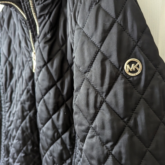 Michael Kors black quilt Puffer Coat size S - Picture 2 of 8